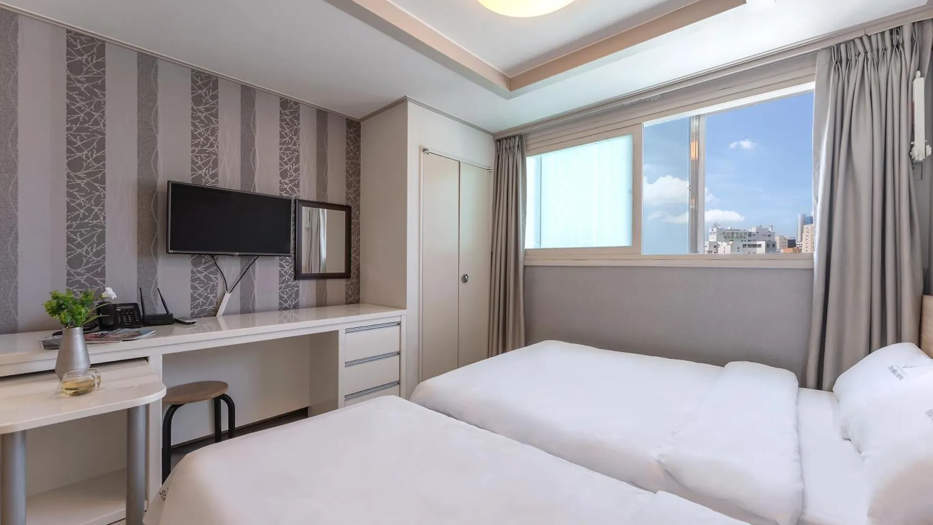Staywell Hotel Μπουσάν 2*,  Νότια Κορέα