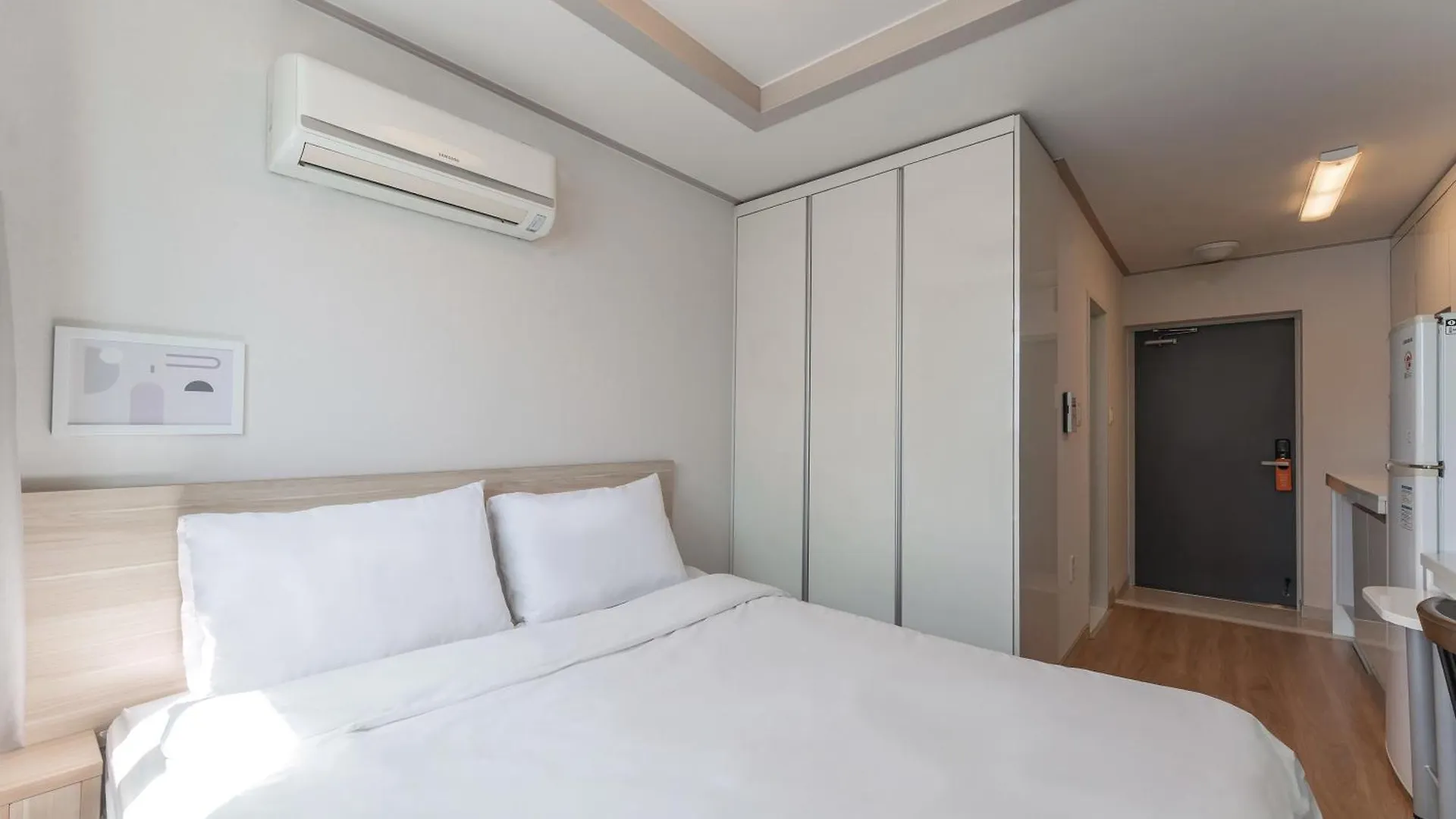 Staywell Hotel Μπουσάν